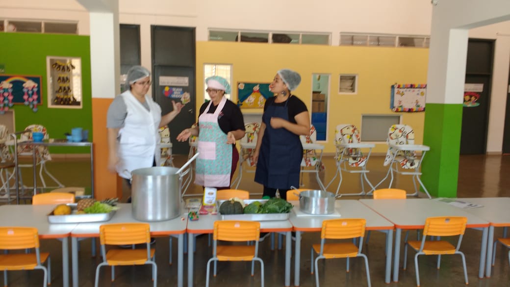 PROJETO ALIMENTAÇÃO SAUDÁVEL - CRECHE ESCOLA “KARINA DE AMORIM SILVA”